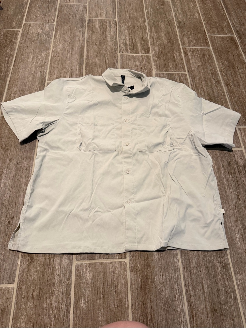 Lululemon MENS BUTTON DOWN SHIRT TOP